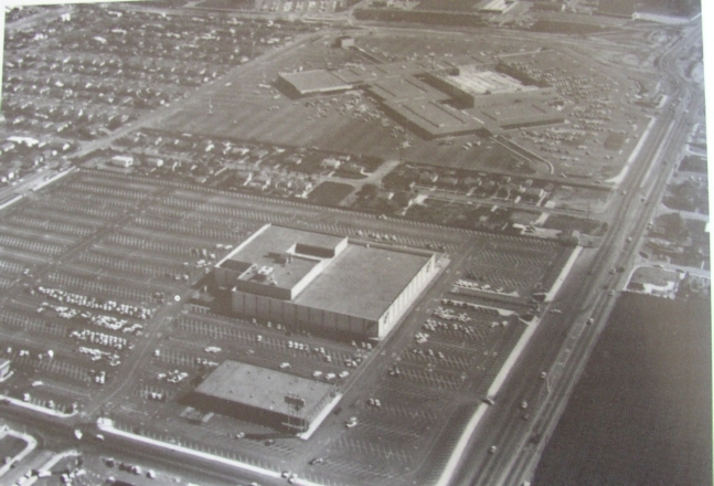 Aerial view of Westfield Valley Fair mall  San jose california, Valley  fair mall, Visit santa